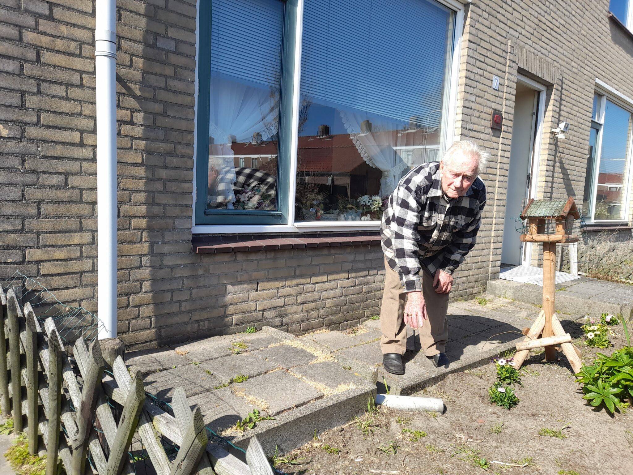 Kees Koppen ,,Hemelwaterafvoer gewoon de tuin in laten lopen